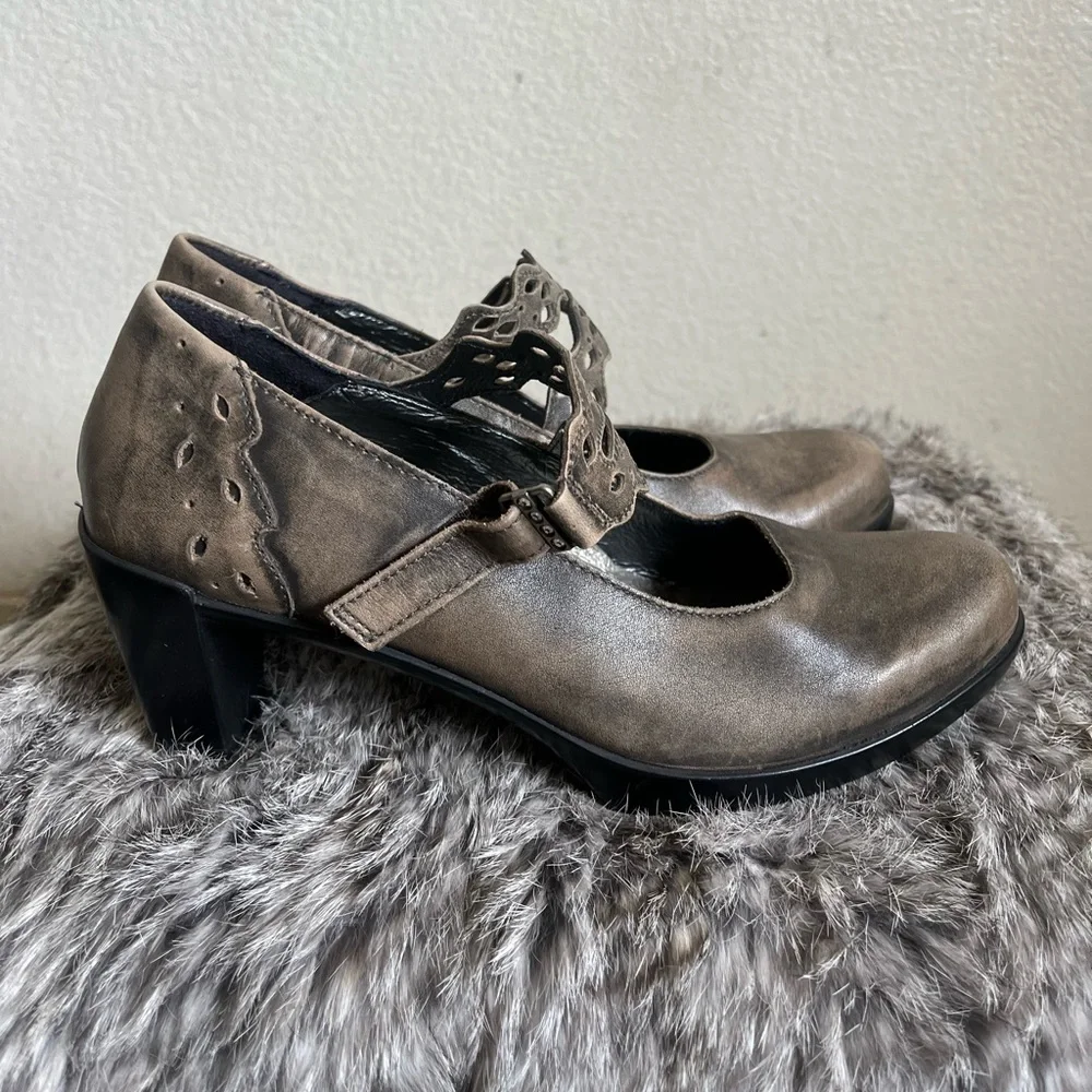Naot women’s dress platform shoes. New!!! Size 37, 6-6.5